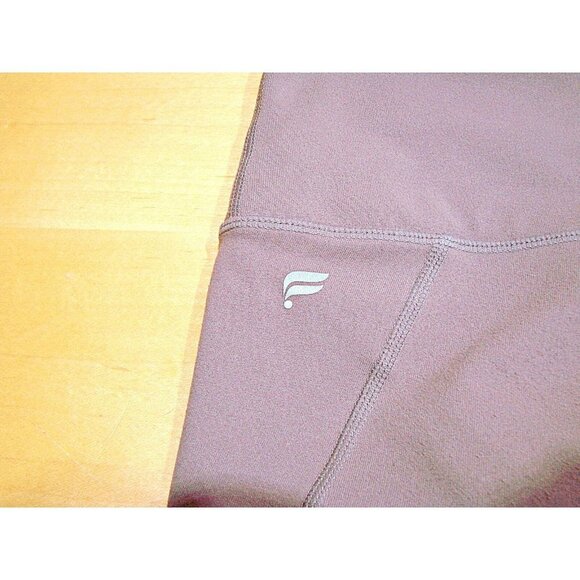 Fabletics Mauve Mila Pocket High Waisted Capri Mesh Side Leggings Size Small - Picture 8 of 9